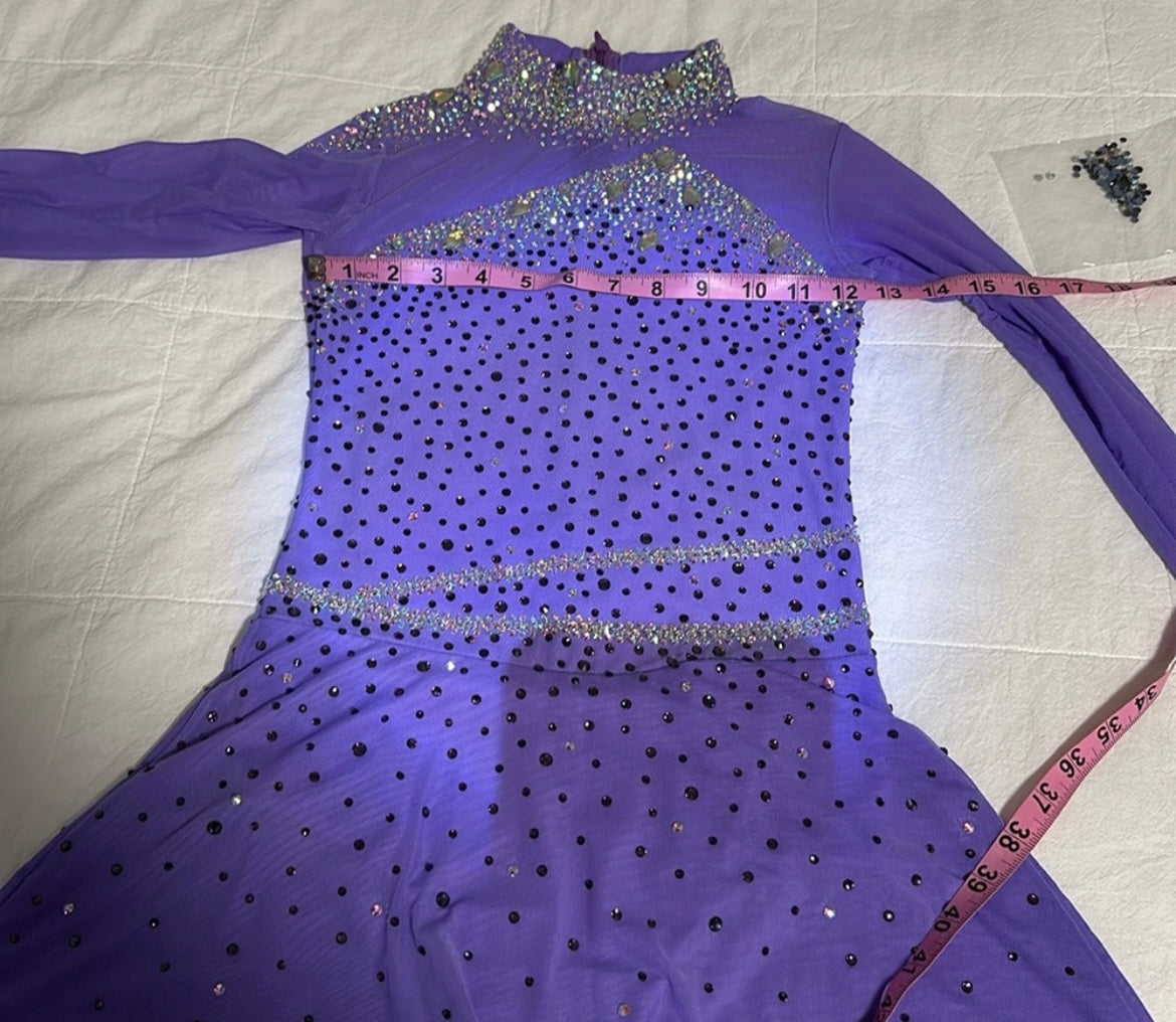 Girl’s Lavender Rhinestoned Dress 10-12 Size - RENT ONLY ￼