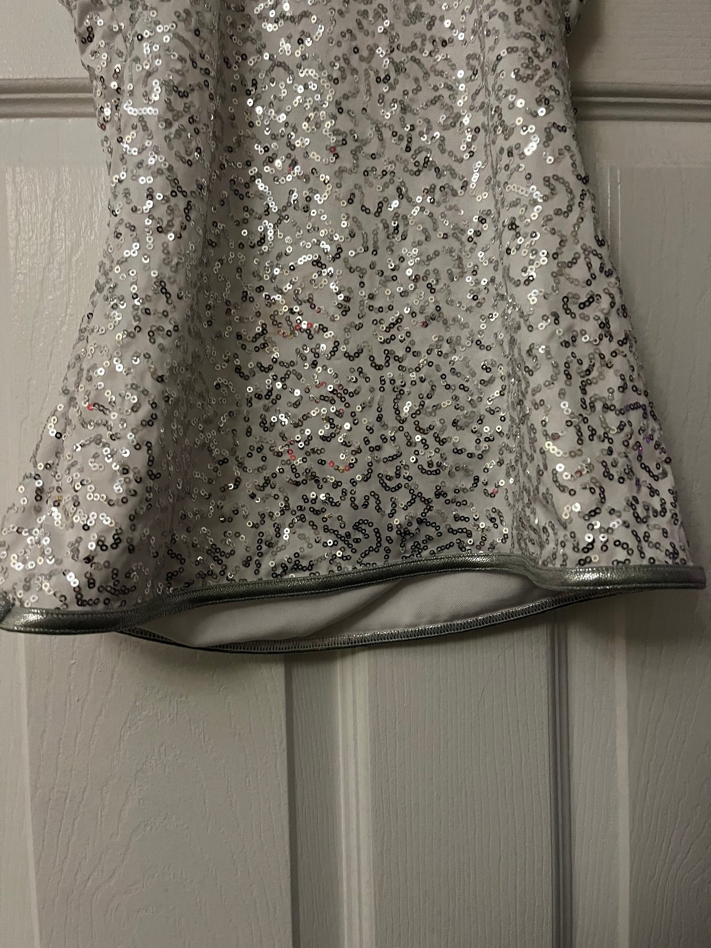 Silver Top - Adult Medium - RENT ONLY
