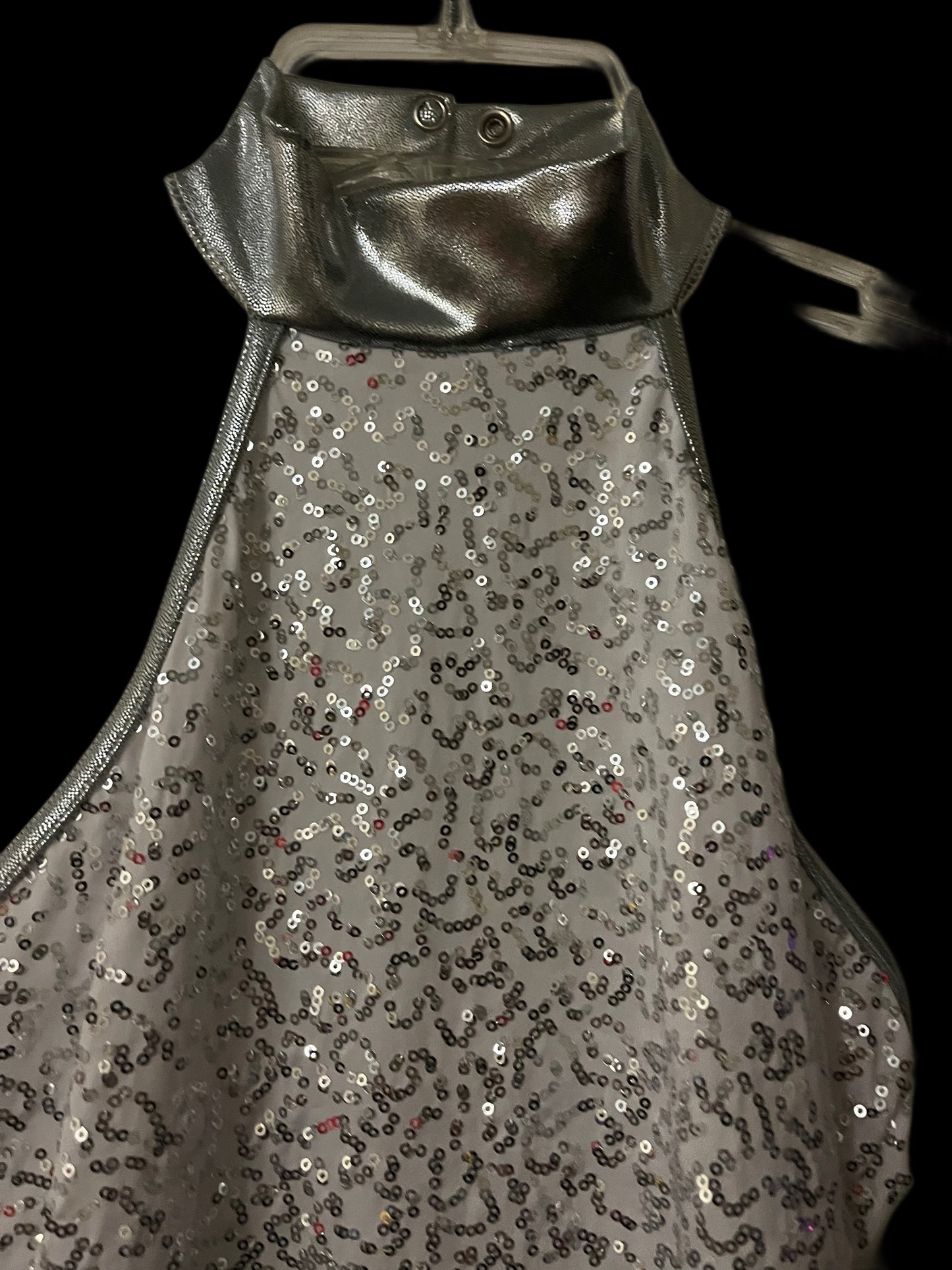 Silver Top - Adult Medium - RENT ONLY
